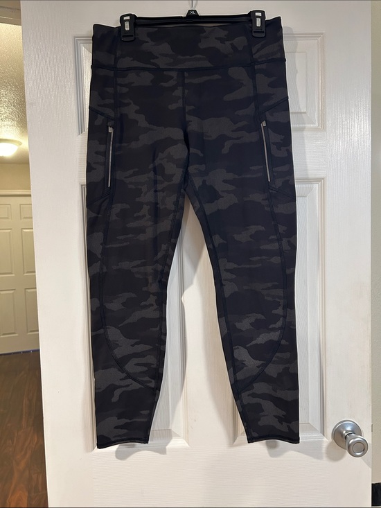 Athleta Pants - Athleta Black Camo High-Waist Performance Leggings reflective